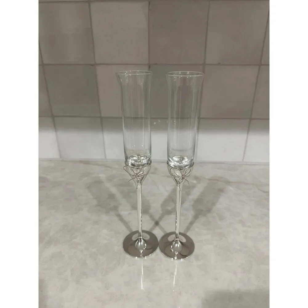 Vera Wang Wedgwood Love Knots Silver Toasting Champagne Flutes Set of 2
